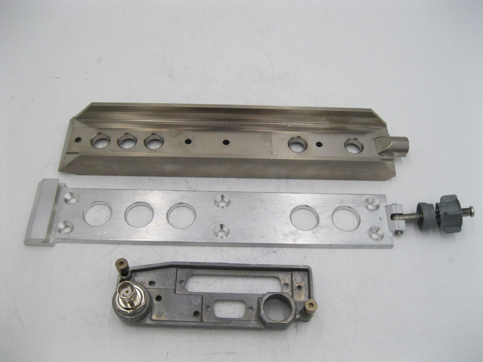 SUB ASSY VERTICAL MOUNT KIT GTX3X5