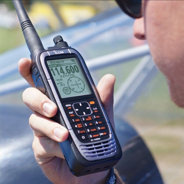 VHF AIR BAND TRANSCEIVER
